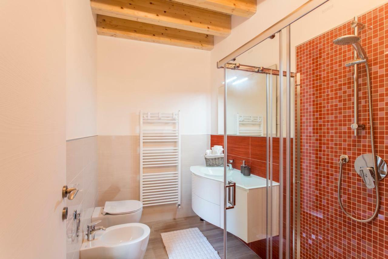 Cascina La Scala Apartment Salo Ngoại thất bức ảnh
